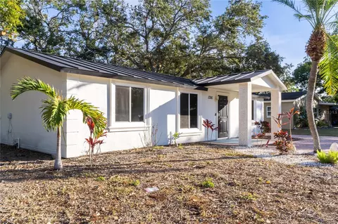 Exterior - 1395 Davis Rd, Dunedin, FL 34698 photo 7 of 7