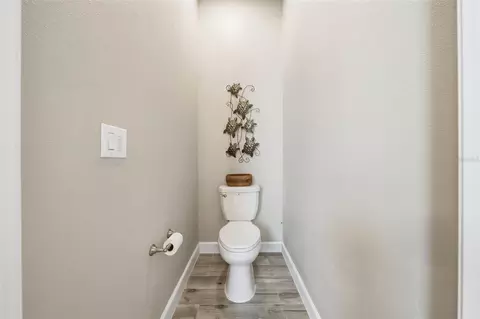 Bath - 5321 Kelper Hook Ct, Wimauma, FL 33598 photo 7 of 10
