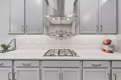 Kitchen - 5321 Kelper Hook Ct, Wimauma, FL 33598 photo 6 of 7