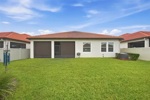 Exterior - 5321 Kelper Hook Ct, Wimauma, FL 33598 photo 9 of 10