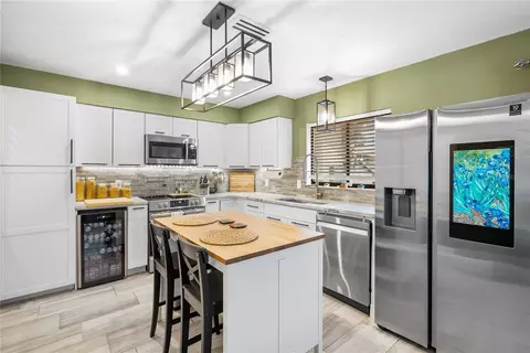 Kitchen - 656 Olympic Dr #17-3, Ocoee, FL 34761 photo 2 of 5