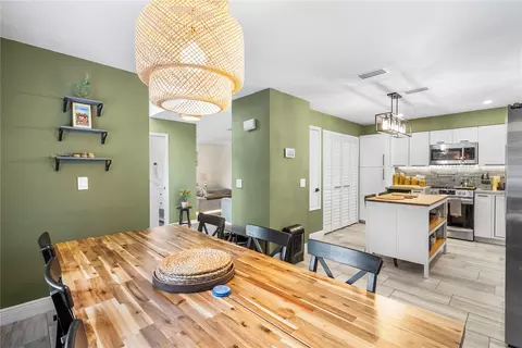 Dining - 656 Olympic Dr #17-3, Ocoee, FL 34761 photo 5 of 5