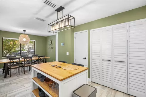 Kitchen - 656 Olympic Dr #17-3, Ocoee, FL 34761 photo 3 of 5