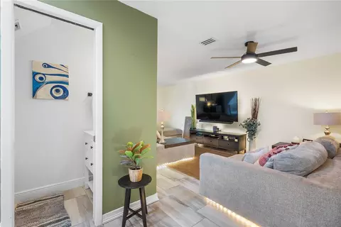 Entry Way - 656 Olympic Dr #17-3, Ocoee, FL 34761 photo 2 of 3