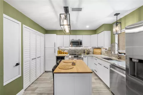 Kitchen - 656 Olympic Dr #17-3, Ocoee, FL 34761 photo 5 of 5