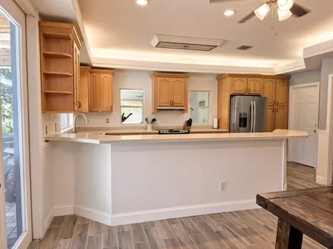 Kitchen - 9303 Alice Ln, Riverview, FL 33578 photo 2 of 2