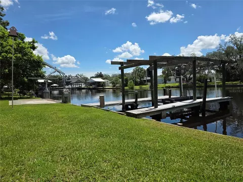 Exterior - 9303 Alice Ln, Riverview, FL 33578 photo 7 of 7