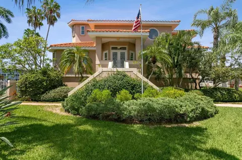 205 6th St E, Tierra Verde, FL 33715