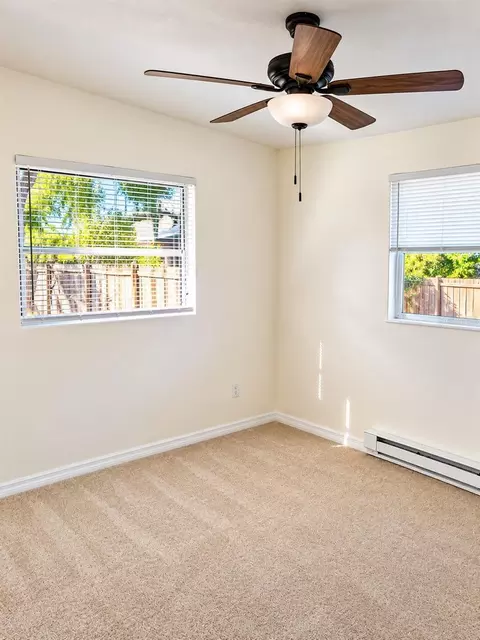 Bedroom - 446 New York Ave, Dunedin, FL 34698 photo 3 of 4