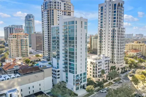 176 4th Ave NE #1101, Saint Petersburg, FL 33701