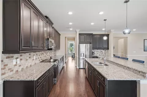 Kitchen - 9307 Parisian Ct, Seffner, FL 33584 photo 3 of 3