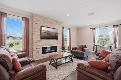Living - 9307 Parisian Ct, Seffner, FL 33584 photo 1 of 5