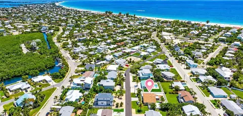 View/Area - 210 84th St, Holmes Beach, FL 34217 photo 2 of 6