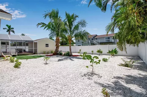 Exterior - 210 84th St, Holmes Beach, FL 34217 photo 7 of 7