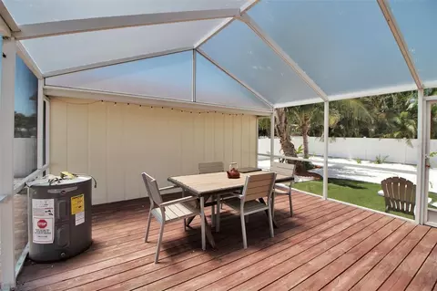 Exterior - 210 84th St, Holmes Beach, FL 34217 photo 4 of 7