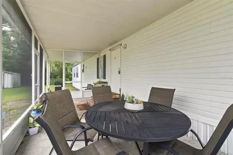 Exterior - 8823 E Millpoint Rd, Riverview, FL 33578 photo 4 of 8