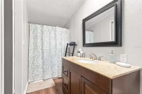 Bath - 8823 E Millpoint Rd, Riverview, FL 33578 photo 2 of 4