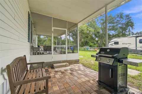 Exterior - 8823 E Millpoint Rd, Riverview, FL 33578 photo 3 of 8