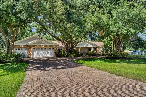 12511 Palomino Ct, Tampa, FL 33626