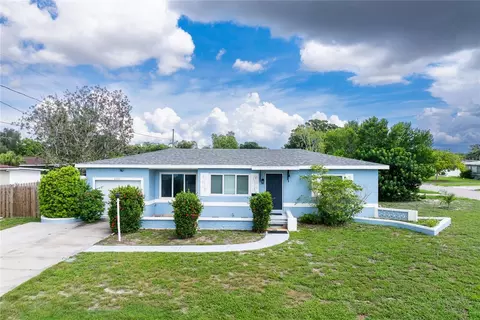 2501 Leslee Lake Dr N, Saint Petersburg, FL 33713