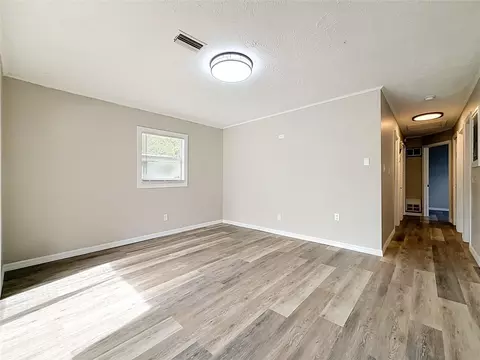 Living - 1504 NW 19th Ct, Ocala, FL 34475 photo 4 of 6