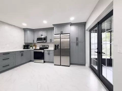 Kitchen - 12111 Wildbrook Dr, Riverview, FL 33569 photo 5 of 5