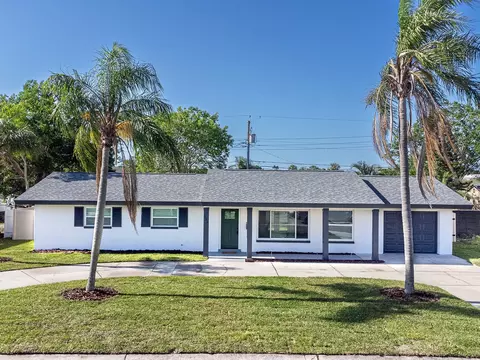 352 79th Ave NE, Saint Petersburg, FL 33702