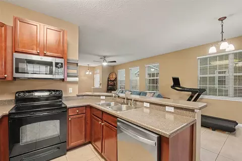 Kitchen - 9005 Moonlit Meadows Loop, Riverview, FL 33578 photo 3 of 3
