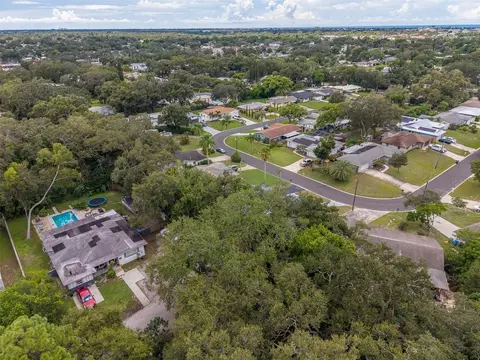 View/Area - 471 Sierra Cir E, Largo, FL 33770 photo 7 of 19