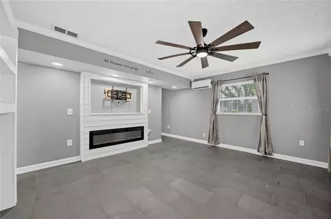 Living - 312 Hormigas St, Ocoee, FL 34761 photo 3 of 8