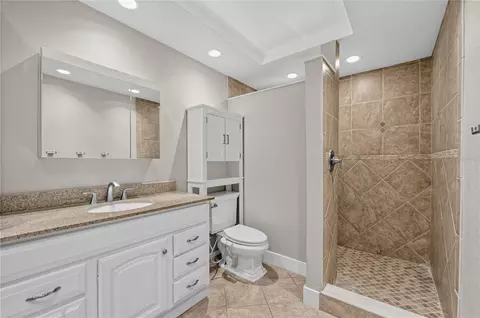 Bath - 312 Hormigas St, Ocoee, FL 34761 photo 1 of 2