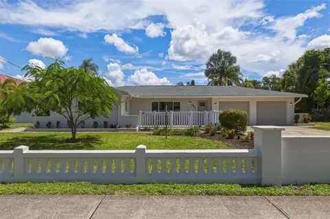 4601 46th St N, Saint Petersburg, FL 33714
