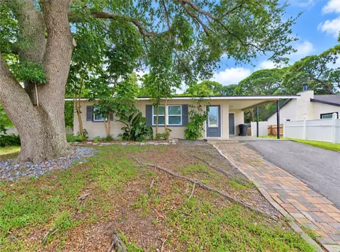 6800 1st St N, Saint Petersburg, FL 33702
