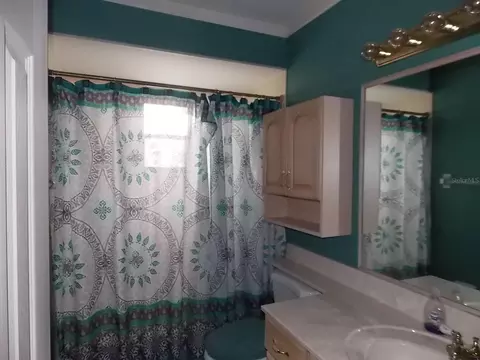 Bath - 2118 Laredo Ave, Spring Hill, FL 34608 photo 1 of 1