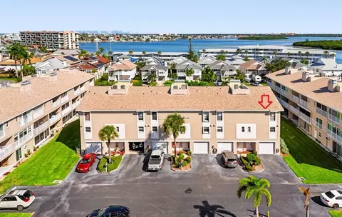 255 Capri Cir N #22, Treasure Island, FL 33706