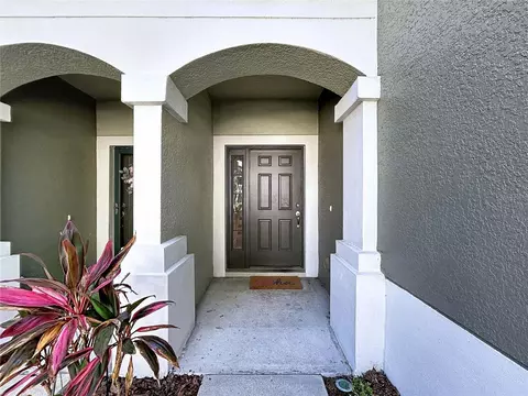 Exterior - 4842 Barnstead Dr, Riverview, FL 33578 photo 3 of 4