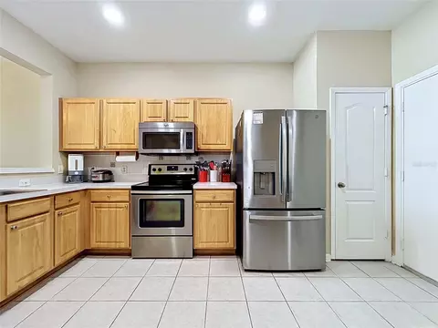 Kitchen - 4842 Barnstead Dr, Riverview, FL 33578 photo 1 of 4
