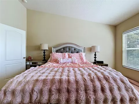 Bedroom - 4842 Barnstead Dr, Riverview, FL 33578 photo 2 of 4