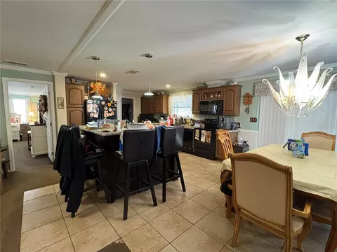 Kitchen - 7310 Riverview Dr, Riverview, FL 33578 photo 7 of 7