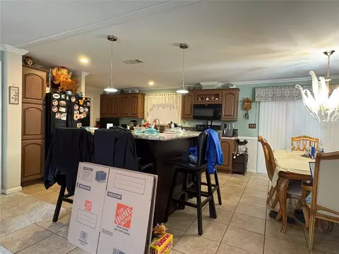Kitchen - 7310 Riverview Dr, Riverview, FL 33578 photo 1 of 7