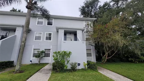 7144 Waterside Dr, Tampa, FL 33617