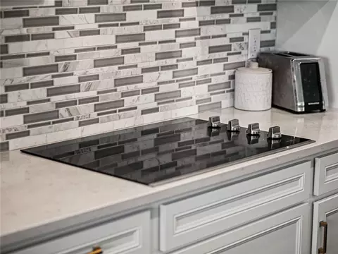 Kitchen - 9594 Rally Spring Loop, Wesley Chapel, FL 33545 photo 7 of 10