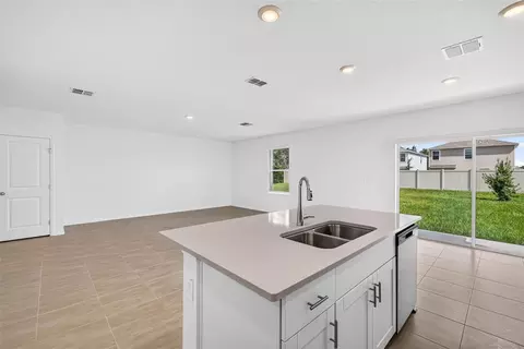 Kitchen - 12419 Gust Ct, Hudson, FL 34669 photo 4 of 4
