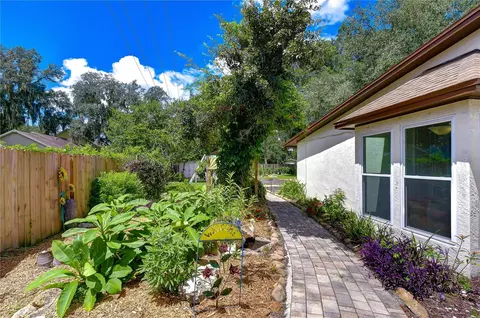Exterior - 3917 King Dr, Brandon, FL 33511 photo 16 of 22