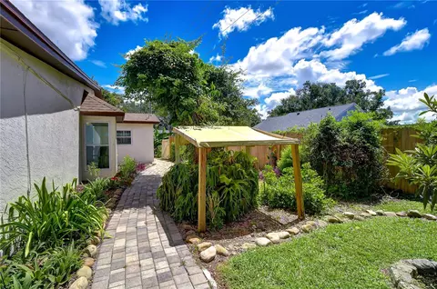 Exterior - 3917 King Dr, Brandon, FL 33511 photo 13 of 22