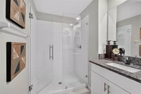 Bath - 10362 Poseidon Way, Riverview, FL 33578 photo 3 of 3