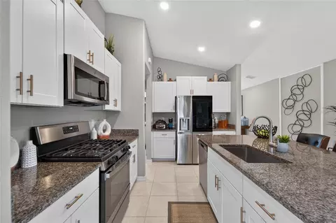 Kitchen - 10362 Poseidon Way, Riverview, FL 33578 photo 2 of 3