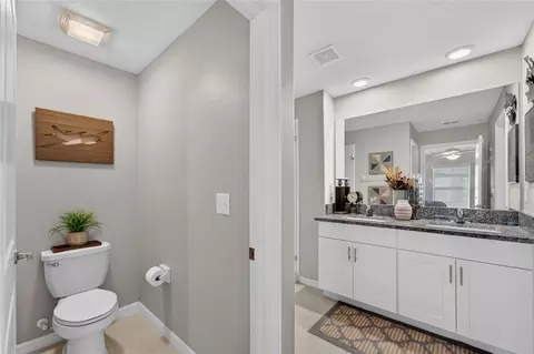 Bath - 10362 Poseidon Way, Riverview, FL 33578 photo 2 of 3