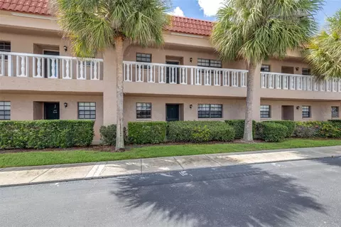 1750 Belleair Forest Dr #A8, Belleair, FL 33756