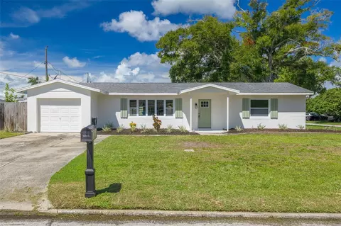 5054 60th St N, Kenneth City, FL 33709